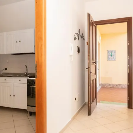 Casa Adragna Con Ampio Giardino Holiday home *